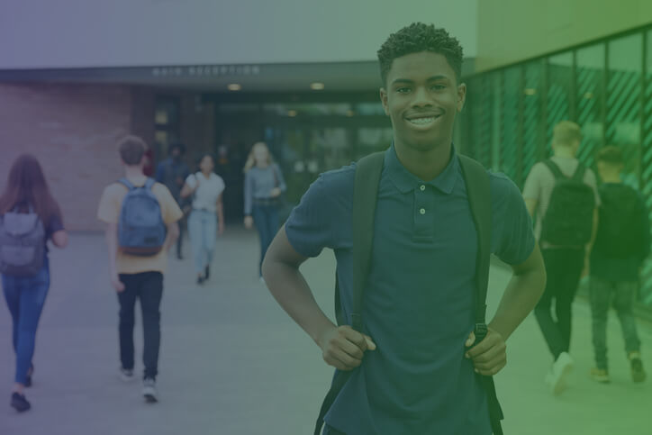 Traditional vs. Virtual School: 5 Things to Consider